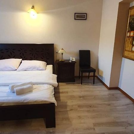 Hotel Leszczynski Konstantynów Łódzki Екстериор снимка