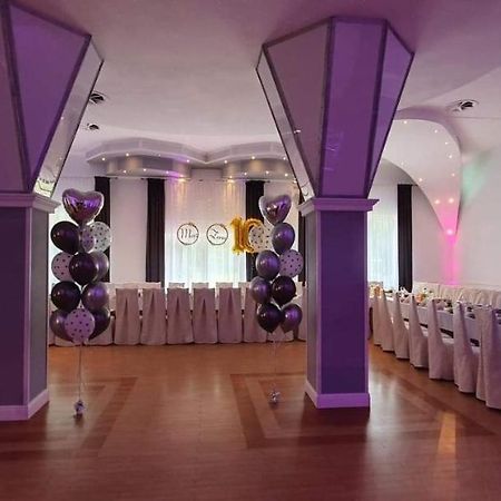 Hotel Leszczynski Konstantynów Łódzki Екстериор снимка